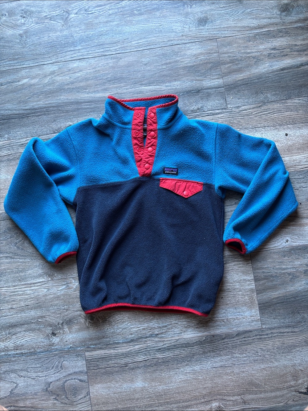 Patagonia Synchilla Kids Snap-T Fleece with Red Trim size S(7-8)